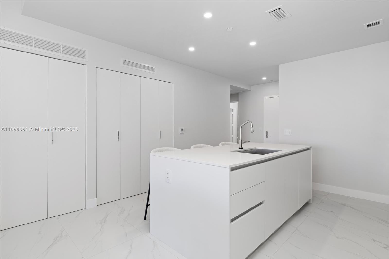 ARIA RESERVE - Residential