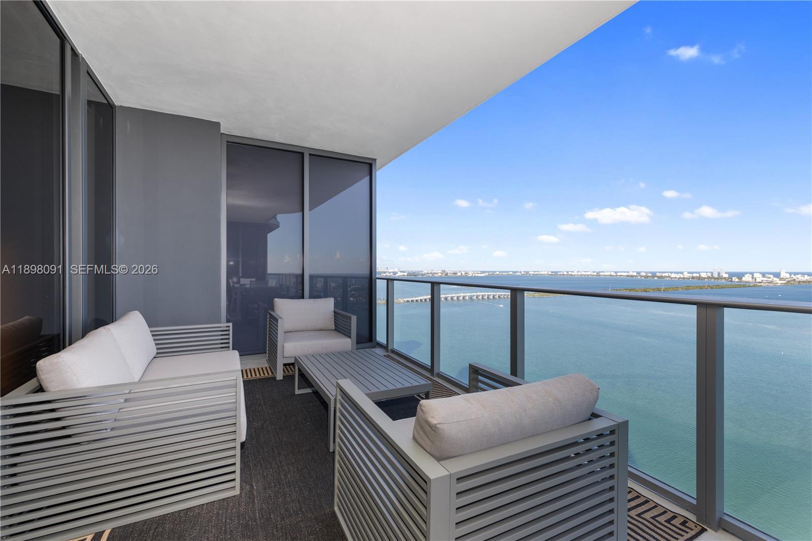 ARIA RESERVE - Residential