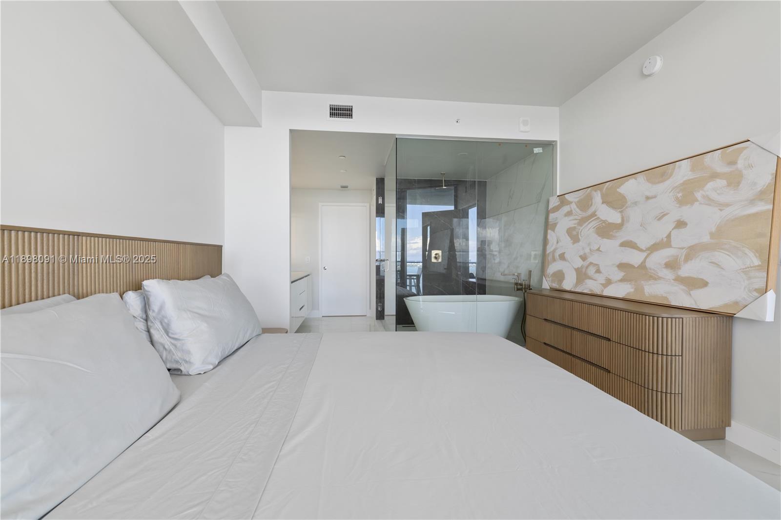 ARIA RESERVE - Residential