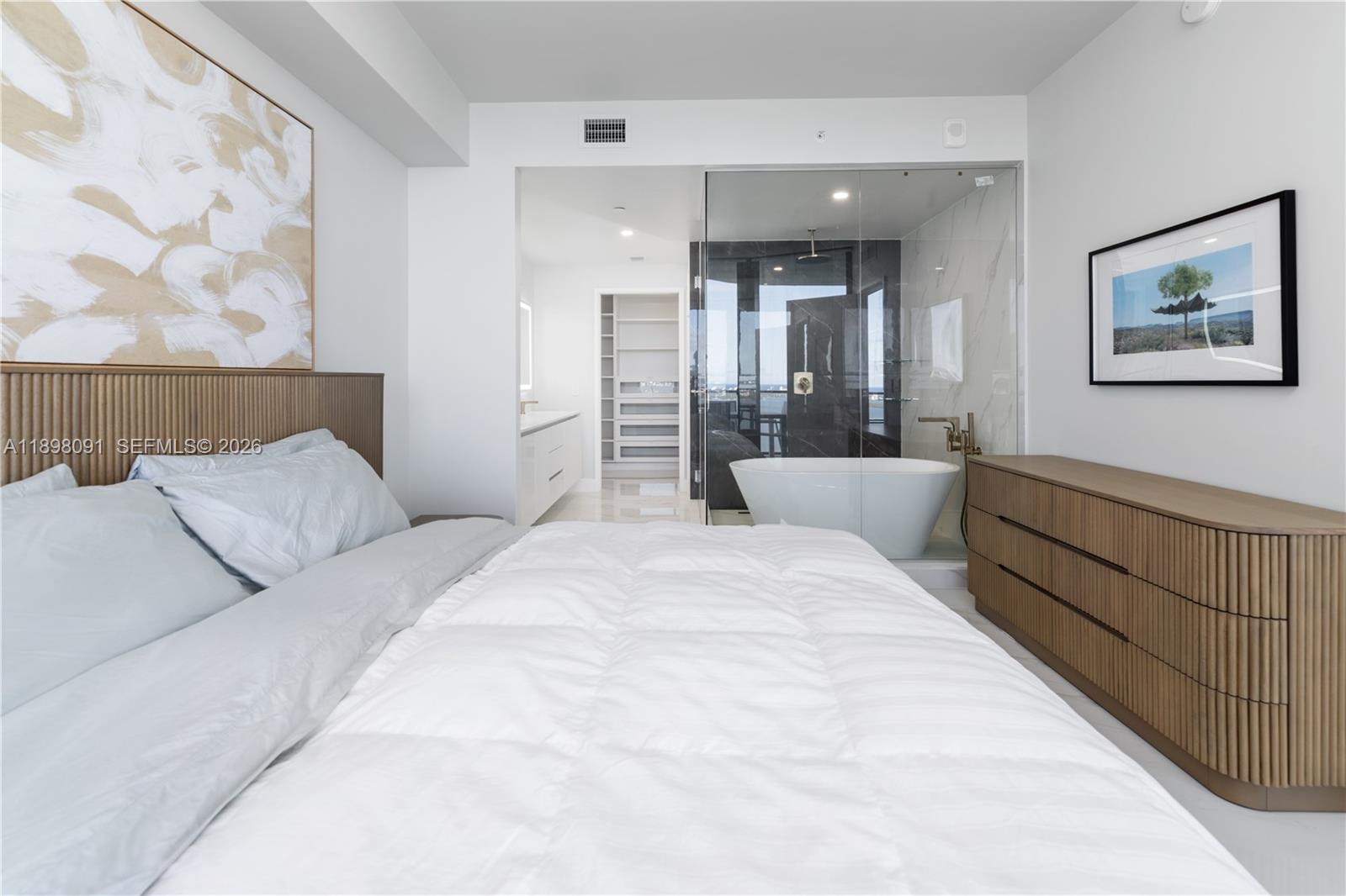 ARIA RESERVE - Residential