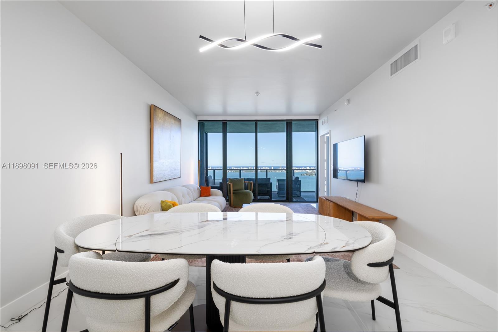 ARIA RESERVE - Residential