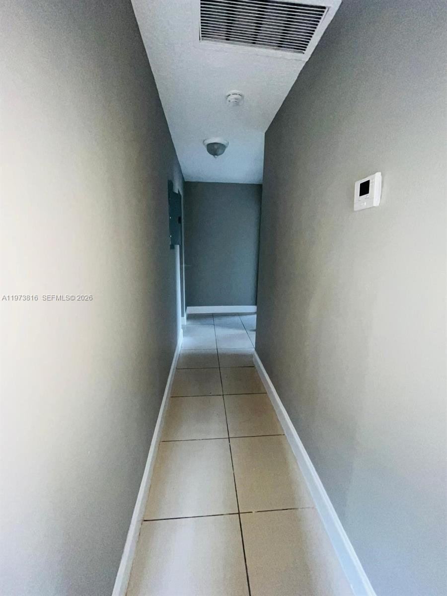 LAUDERDALE NORTH PARK SEC - Residential Lease
