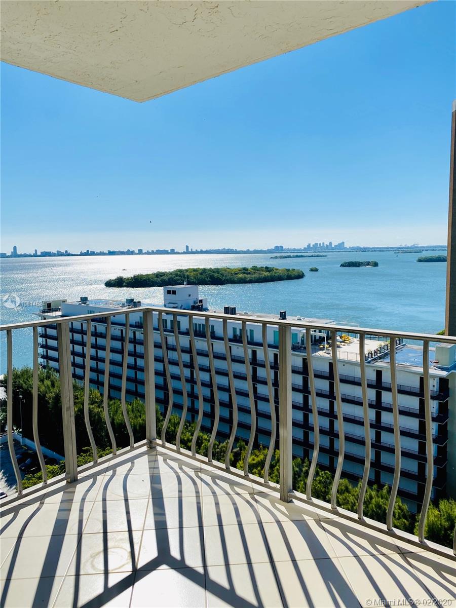 THE PALM BAY YACHT CLUB C - Residential Lease