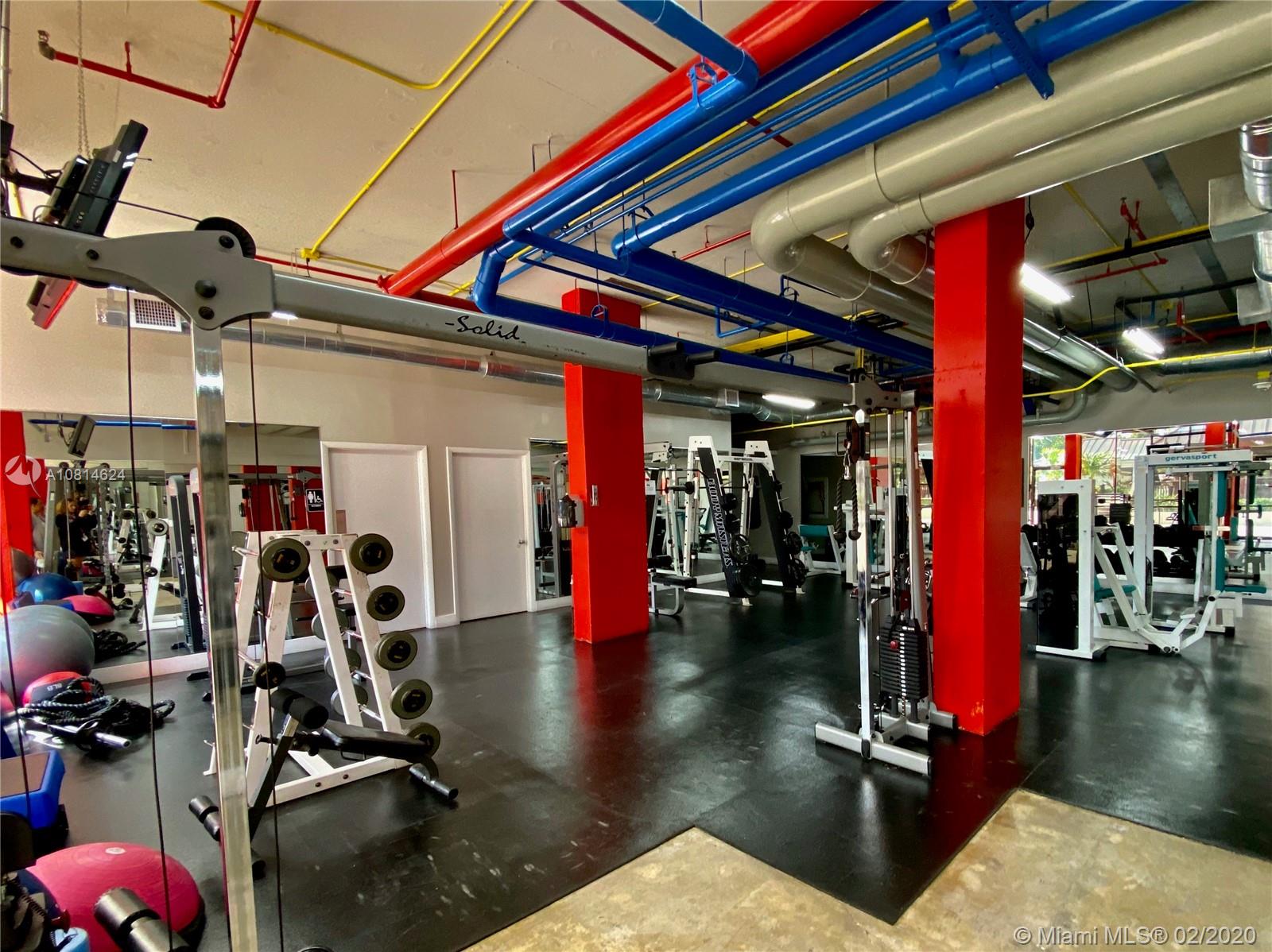THE PALM BAY YACHT CLUB C - Residential Lease