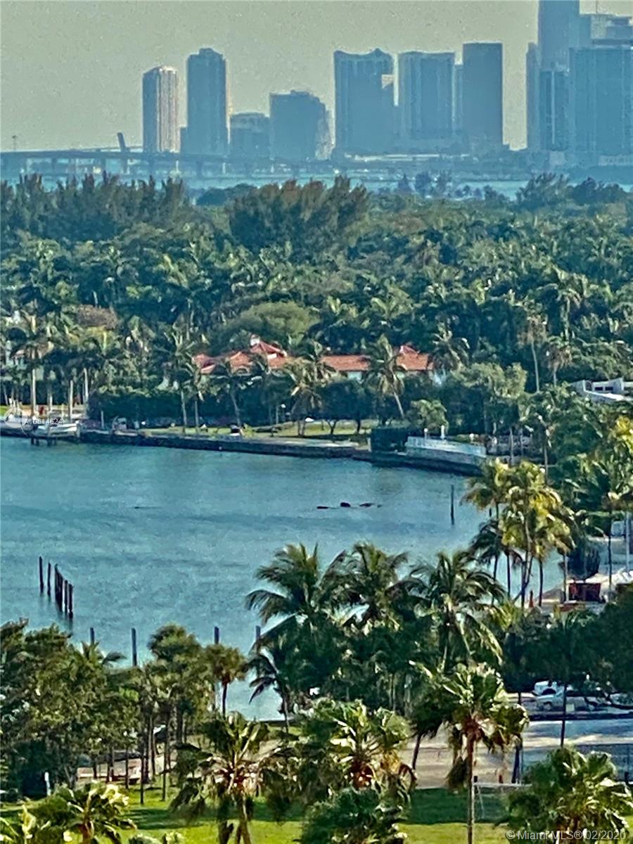 THE PALM BAY YACHT CLUB C - Residential Lease