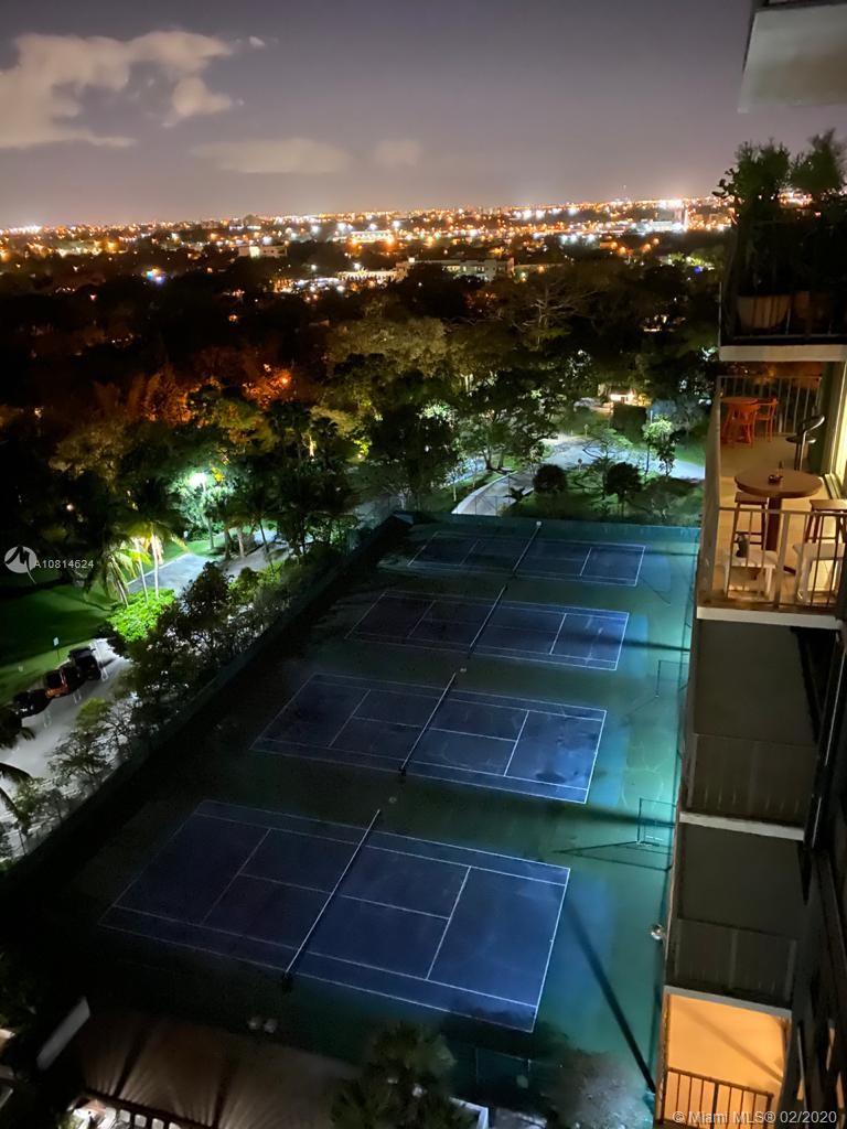 THE PALM BAY YACHT CLUB C - Residential Lease