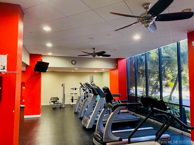 THE PALM BAY YACHT CLUB C - Residential Lease