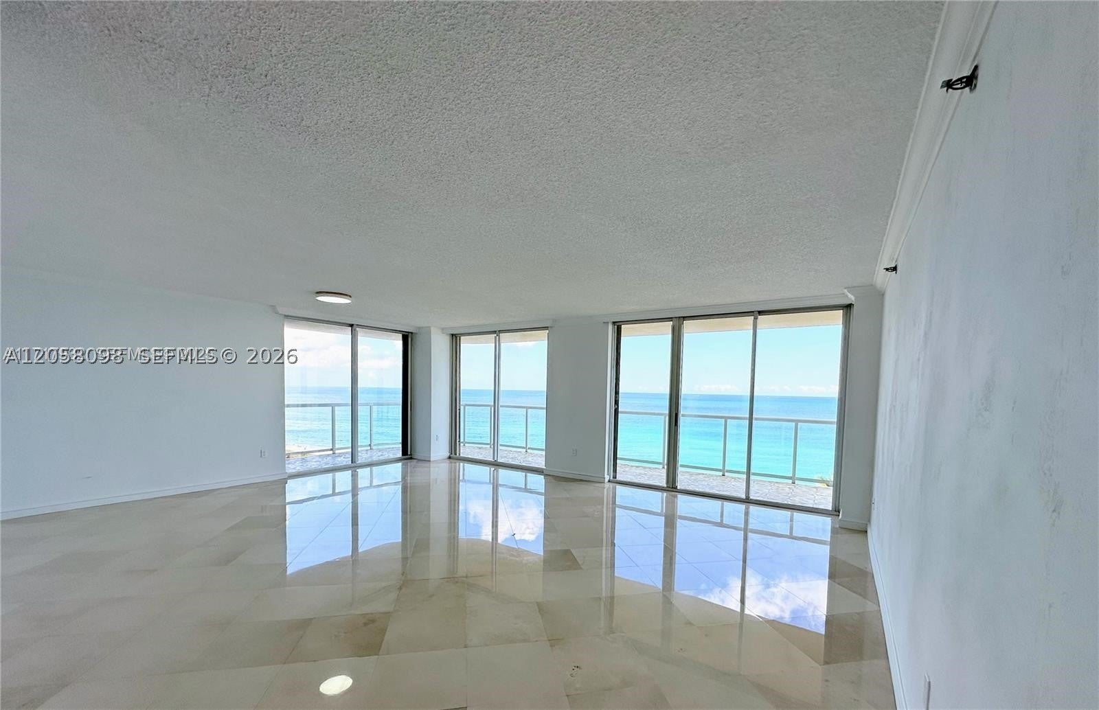8855 Collins Ave 8A