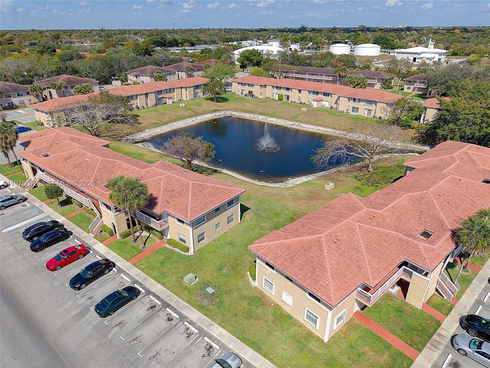 LAKEWOOD VILLAGE - Residential