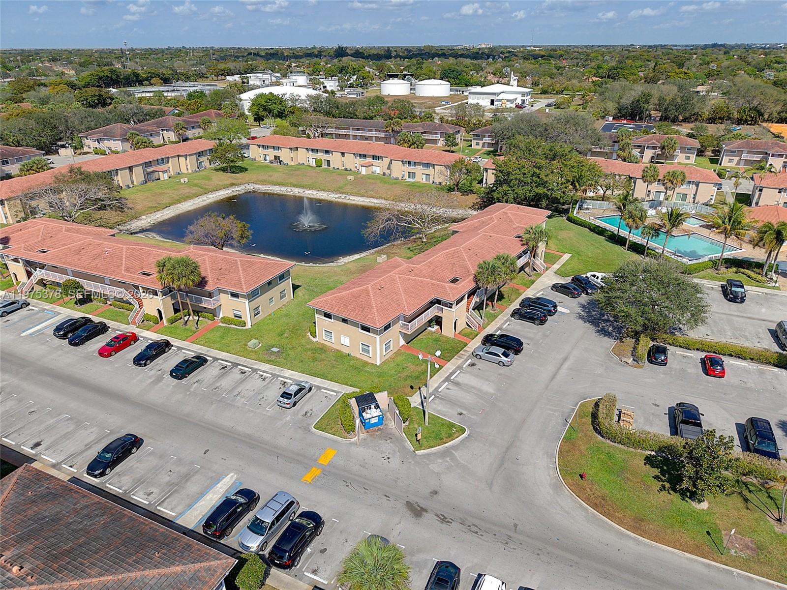 LAKEWOOD VILLAGE - Residential