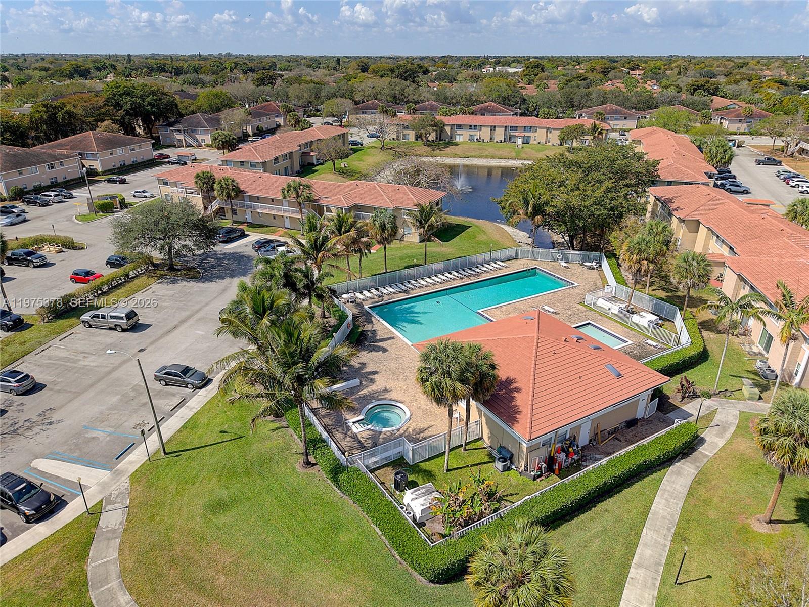 LAKEWOOD VILLAGE - Residential