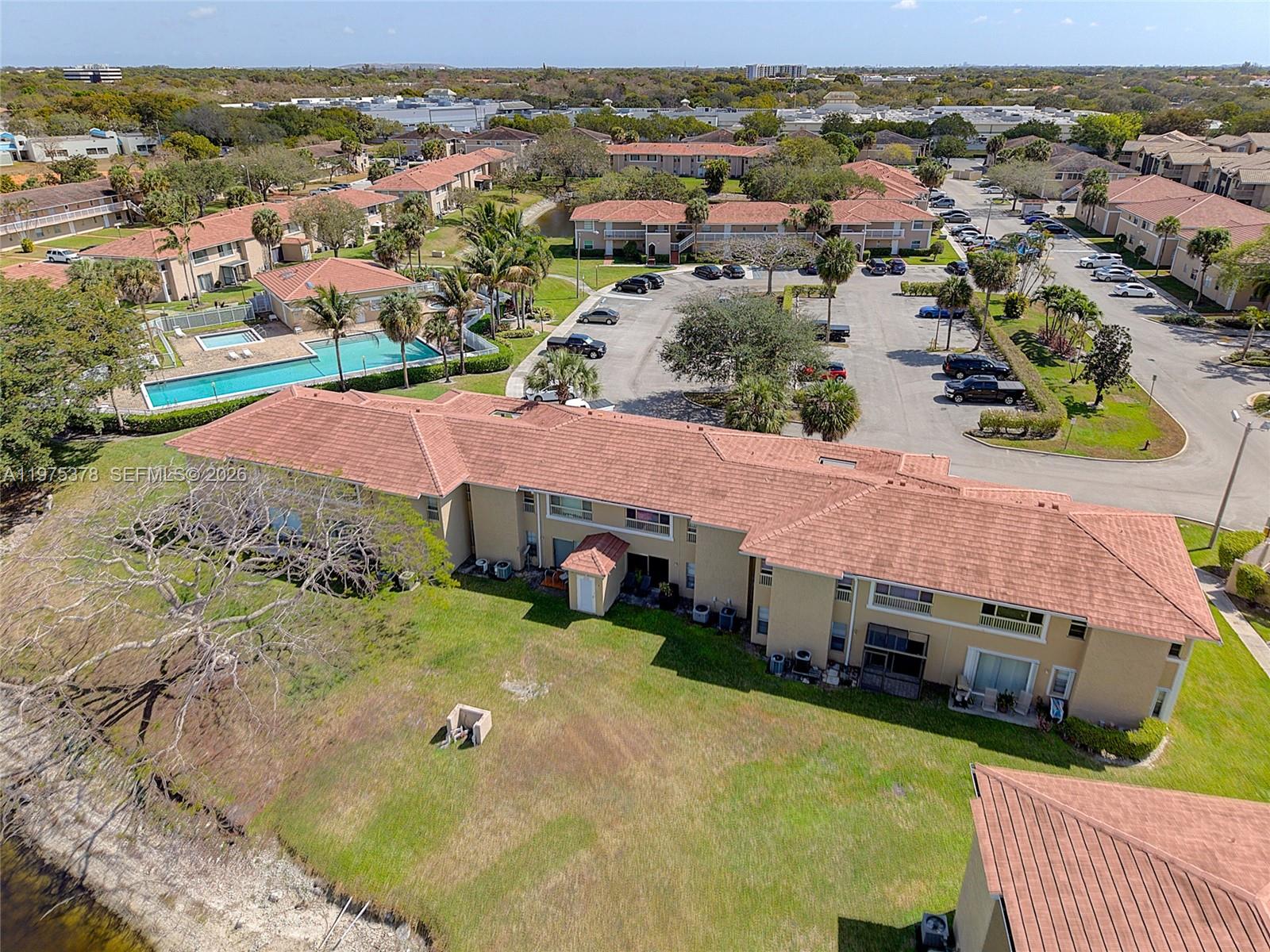 LAKEWOOD VILLAGE - Residential