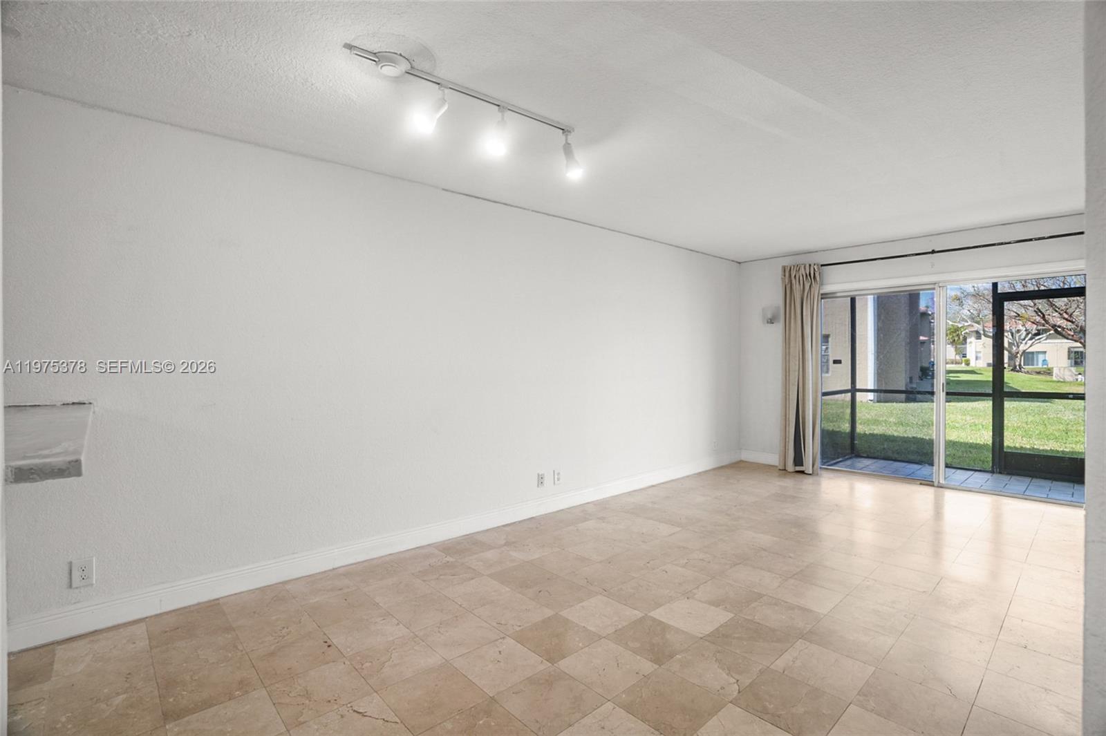 LAKEWOOD VILLAGE - Residential