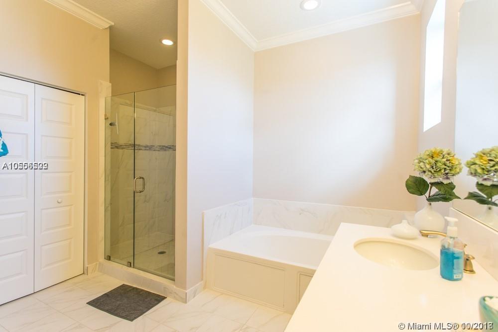 CHAMPION LAKES - Residential Lease