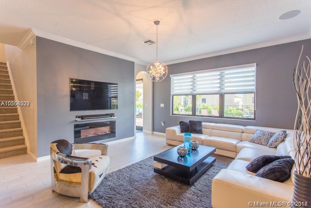 CHAMPION LAKES - Residential Lease