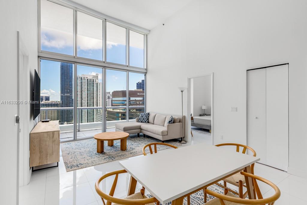 ICON BRICKELL NO TWO - Residential