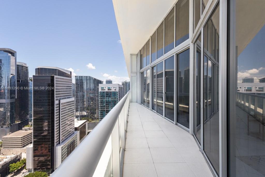 ICON BRICKELL NO TWO - Residential