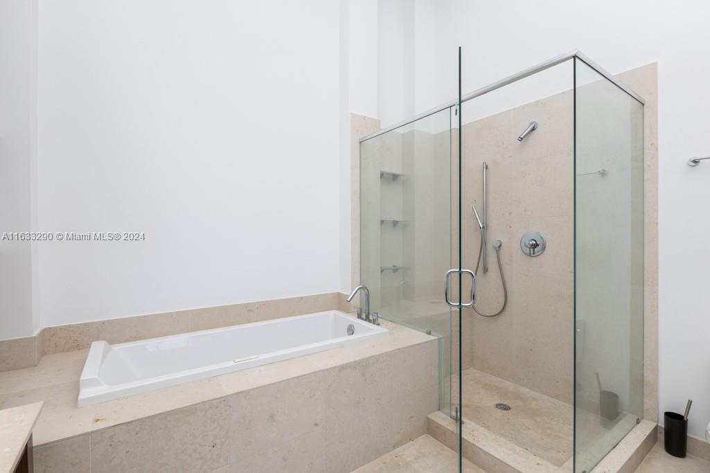 ICON BRICKELL NO TWO - Residential