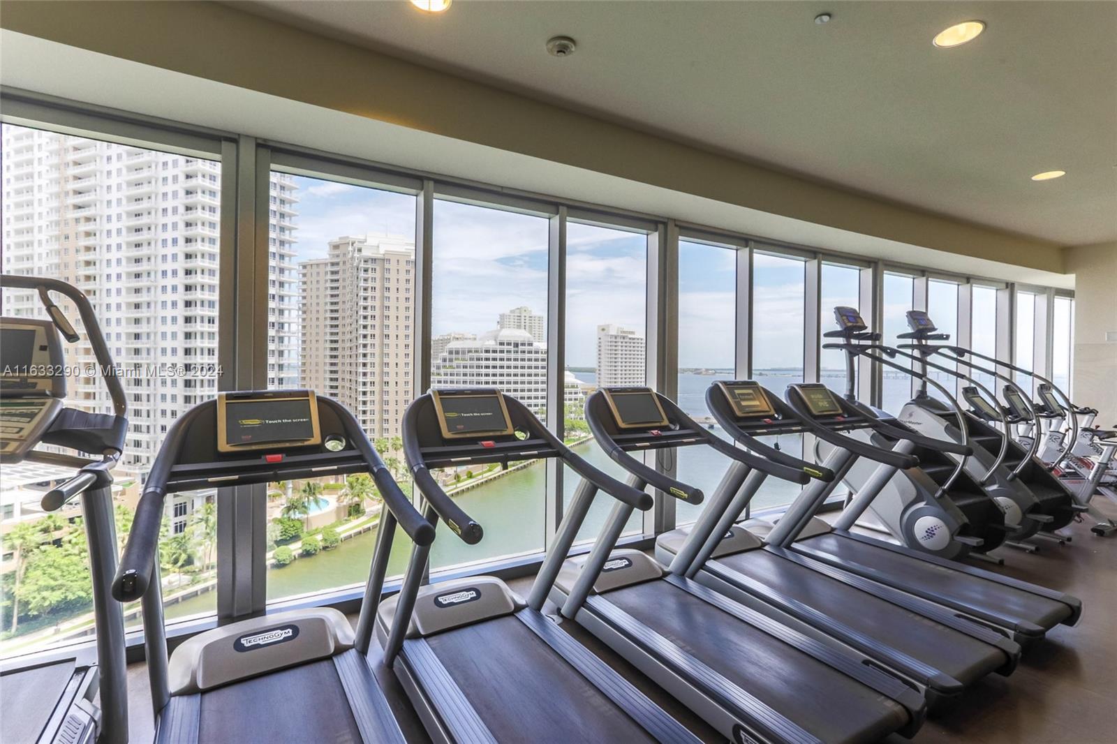 ICON BRICKELL NO TWO - Residential