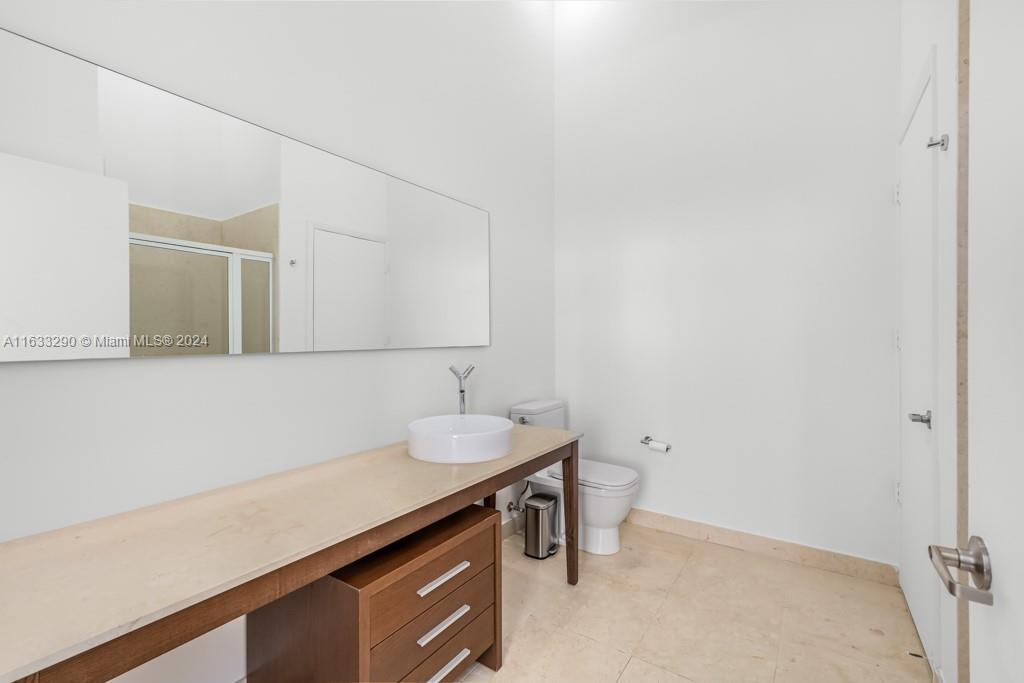 ICON BRICKELL NO TWO - Residential