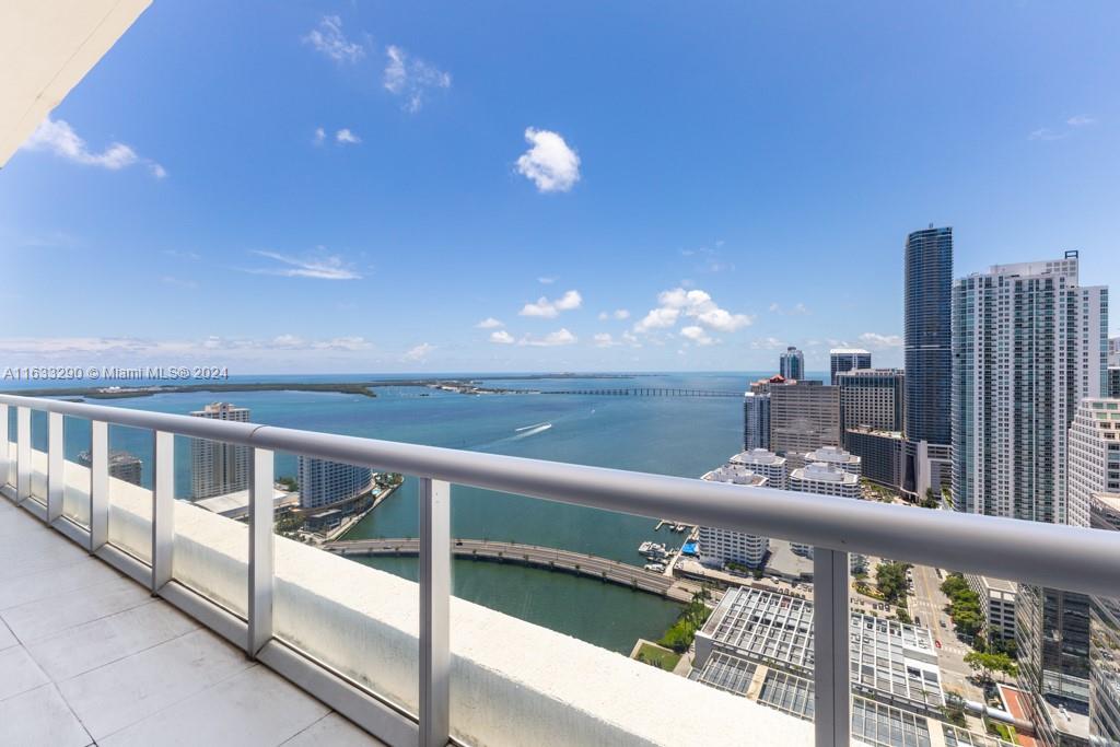 ICON BRICKELL NO TWO - Residential