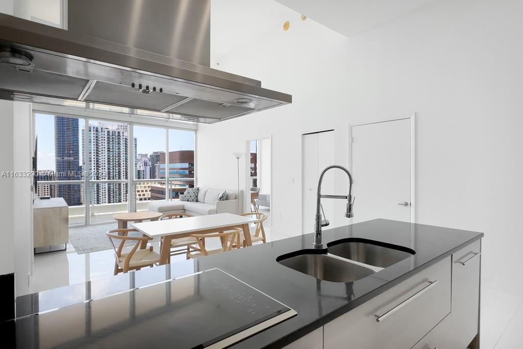 ICON BRICKELL NO TWO - Residential