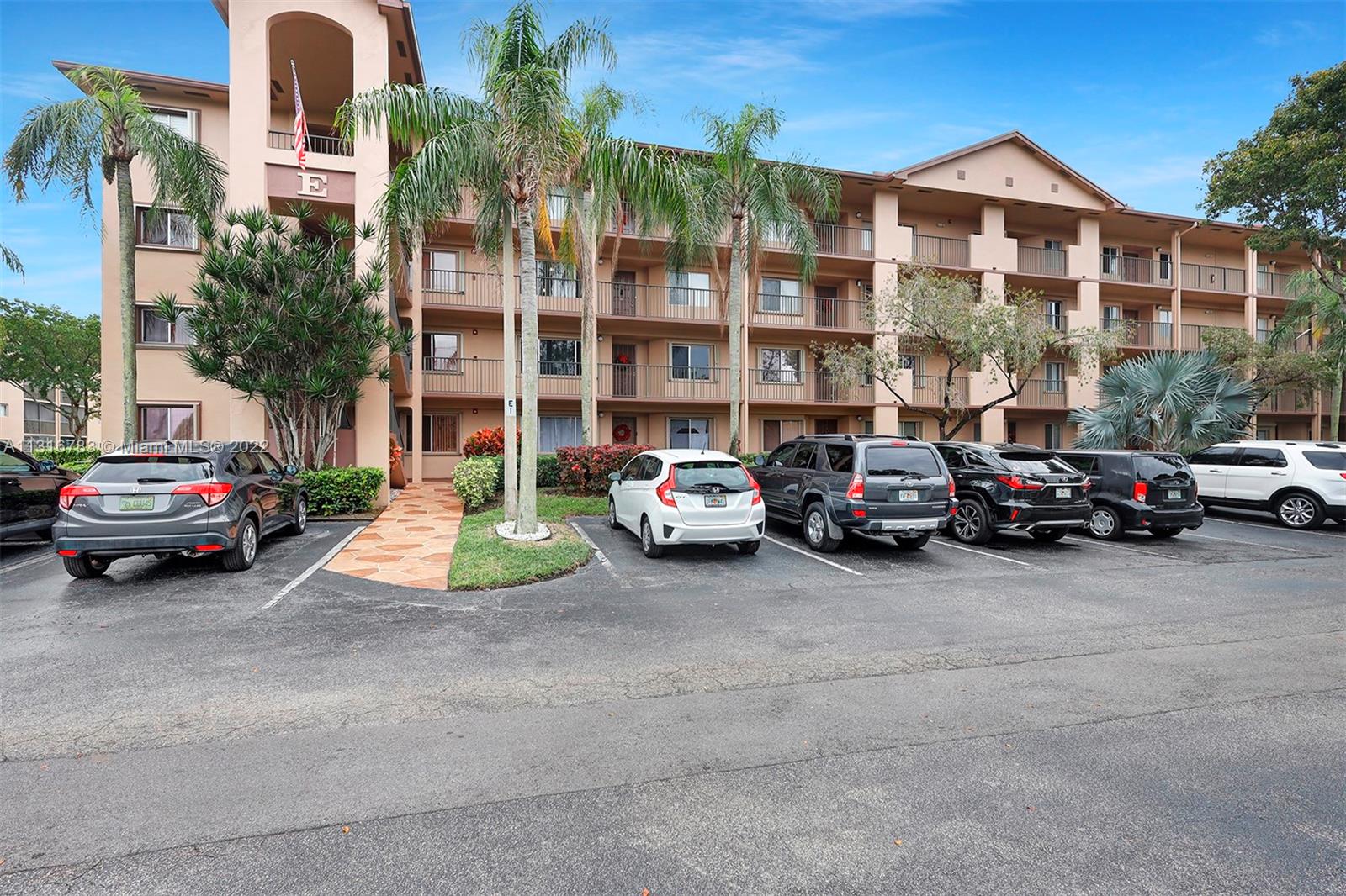 Photo 1 of 29 of 12550 SW 15th St 302E condo