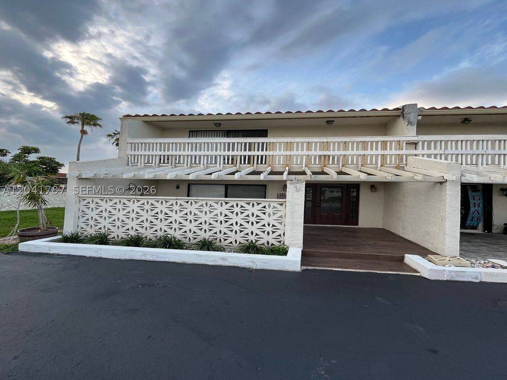 Photo of 11603 NW 29th St #4W, Coral Springs, FL 33065 (MLS # A12041787)