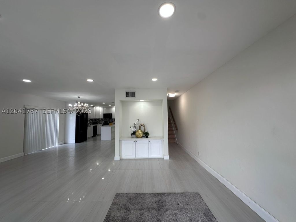 Photo of 11603 NW 29th St #4W, Coral Springs, FL 33065 (MLS # A12041787)