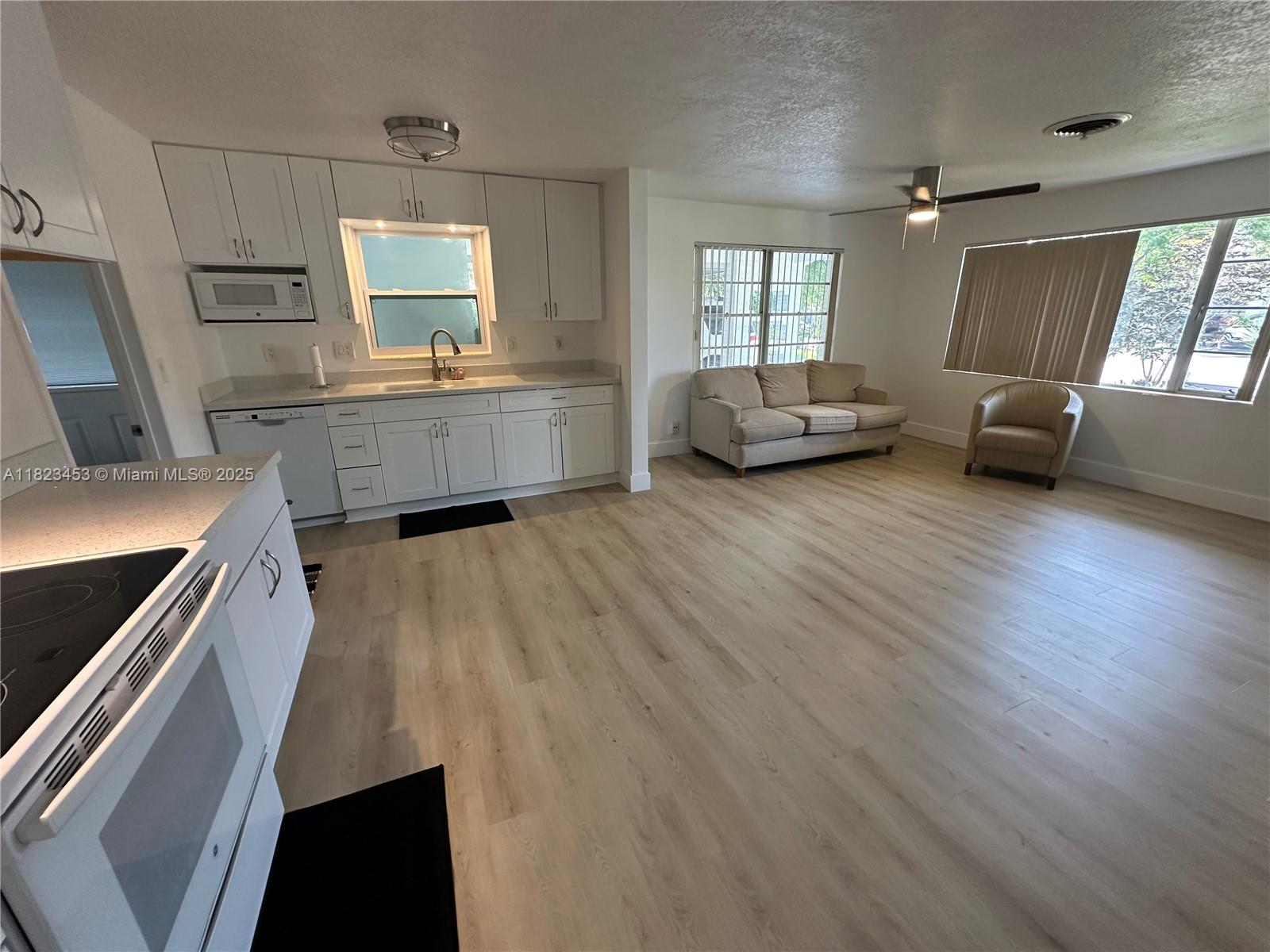 LEE WOOD PARK - Residential Lease