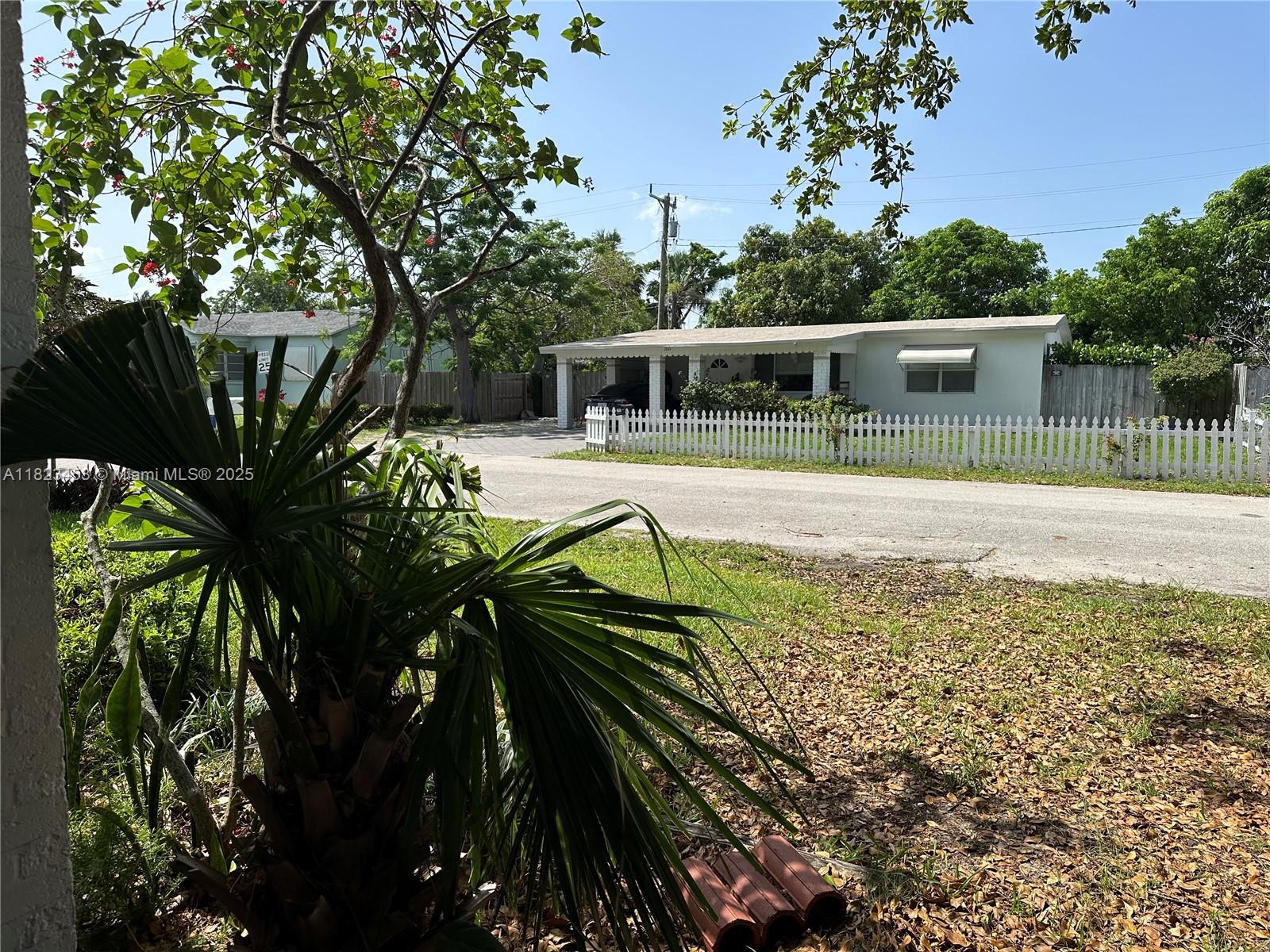 LEE WOOD PARK - Residential Lease