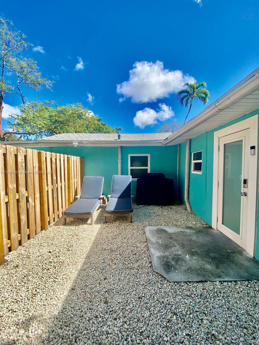 PICKET LANE - Residential