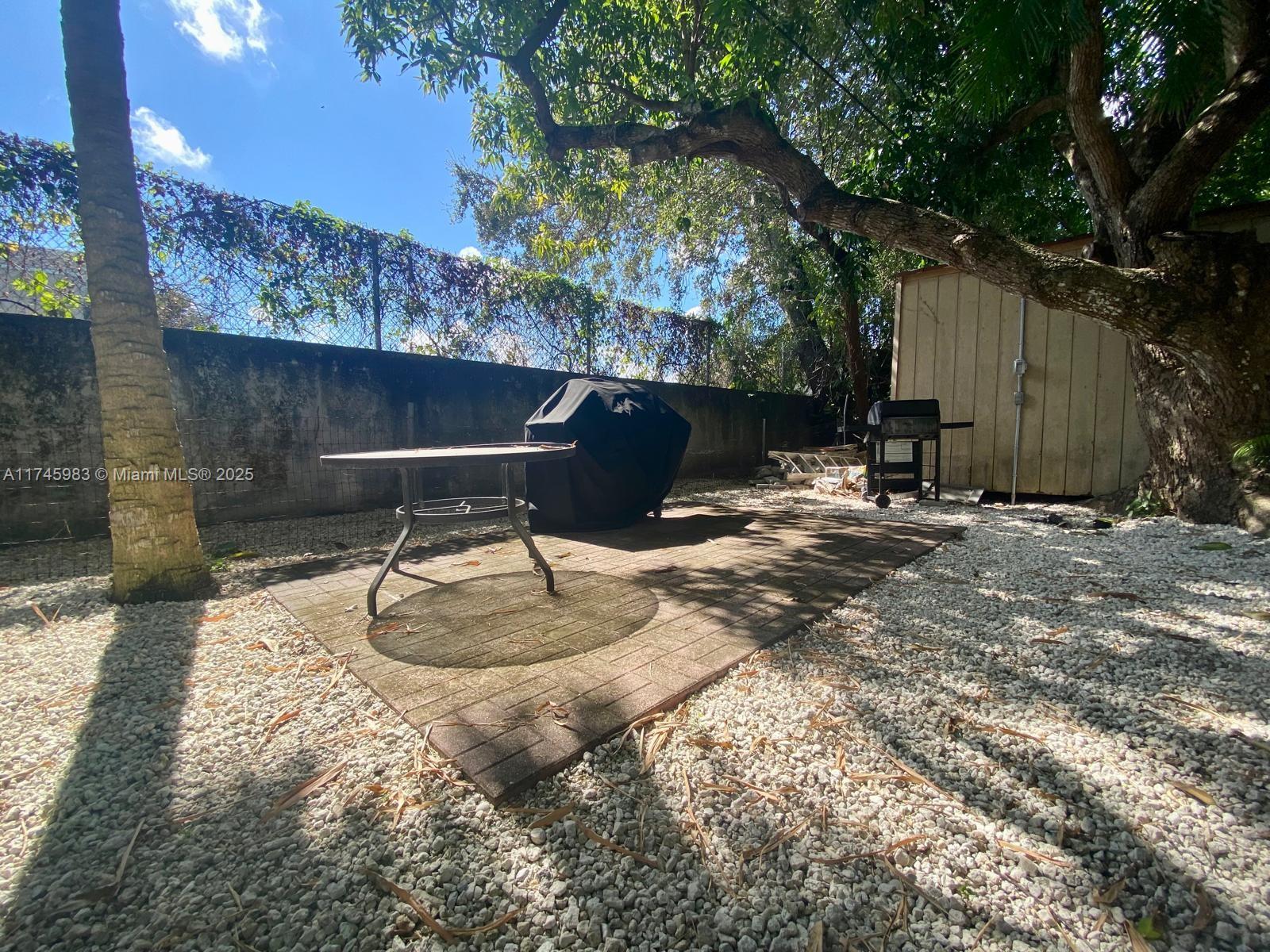 PICKET LANE - Residential