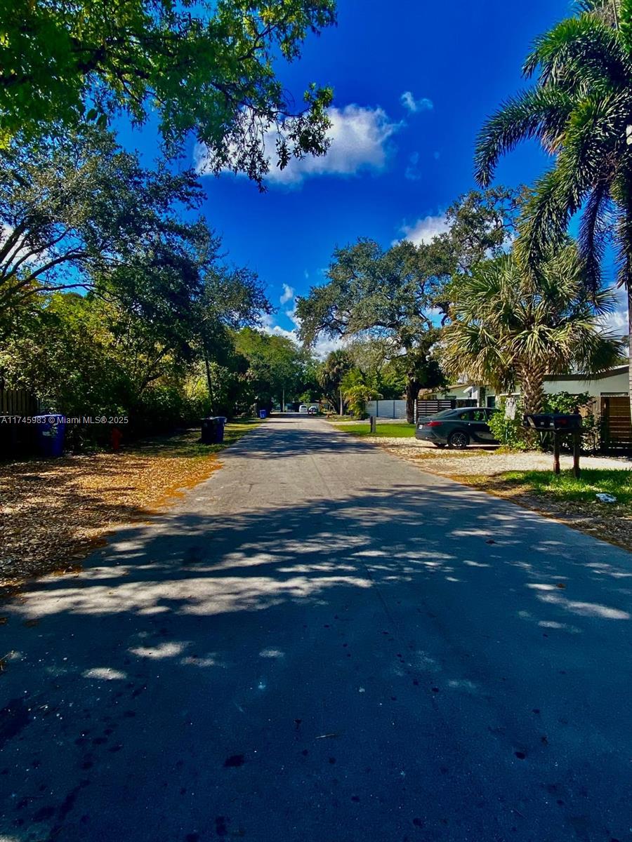 PICKET LANE - Residential