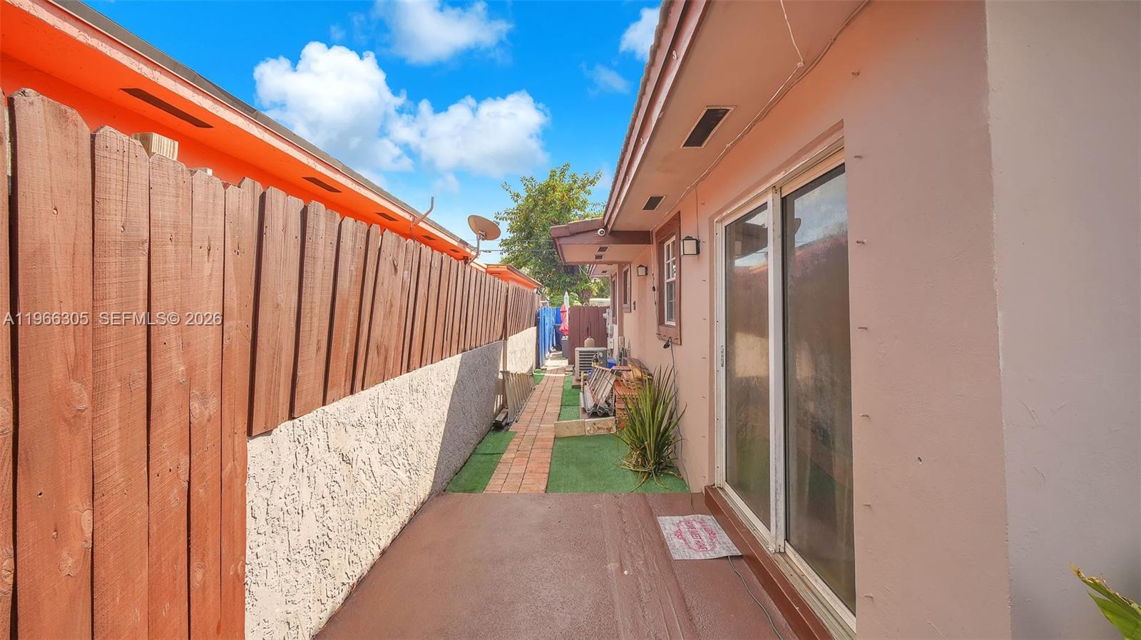 SUNLAND PARK SECTION 2 - Residential