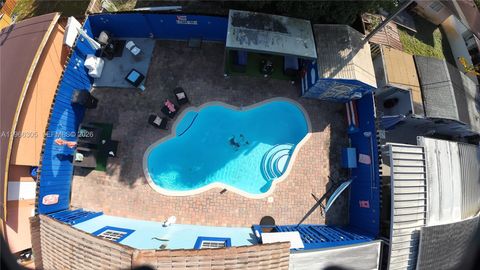 5720 SW 39th St West Park FL 33023