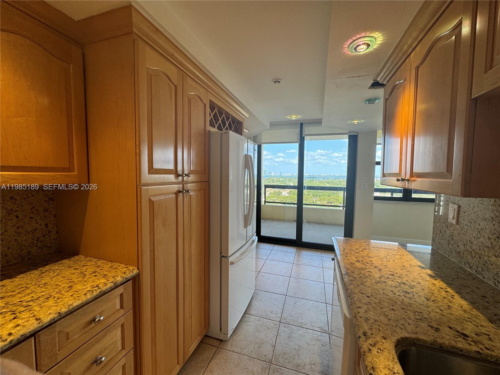 CLUB ATLANTIS CONDO - Residential Lease