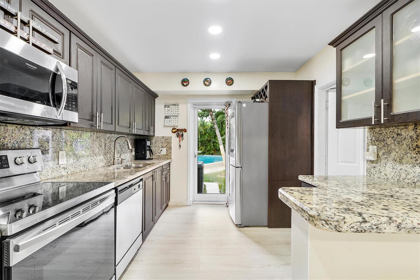 SHORELAND HGTS - Residential