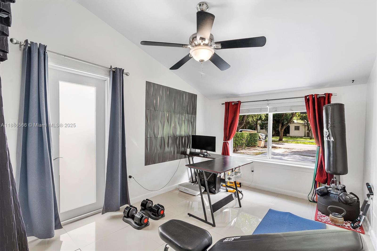 SHORELAND HGTS - Residential