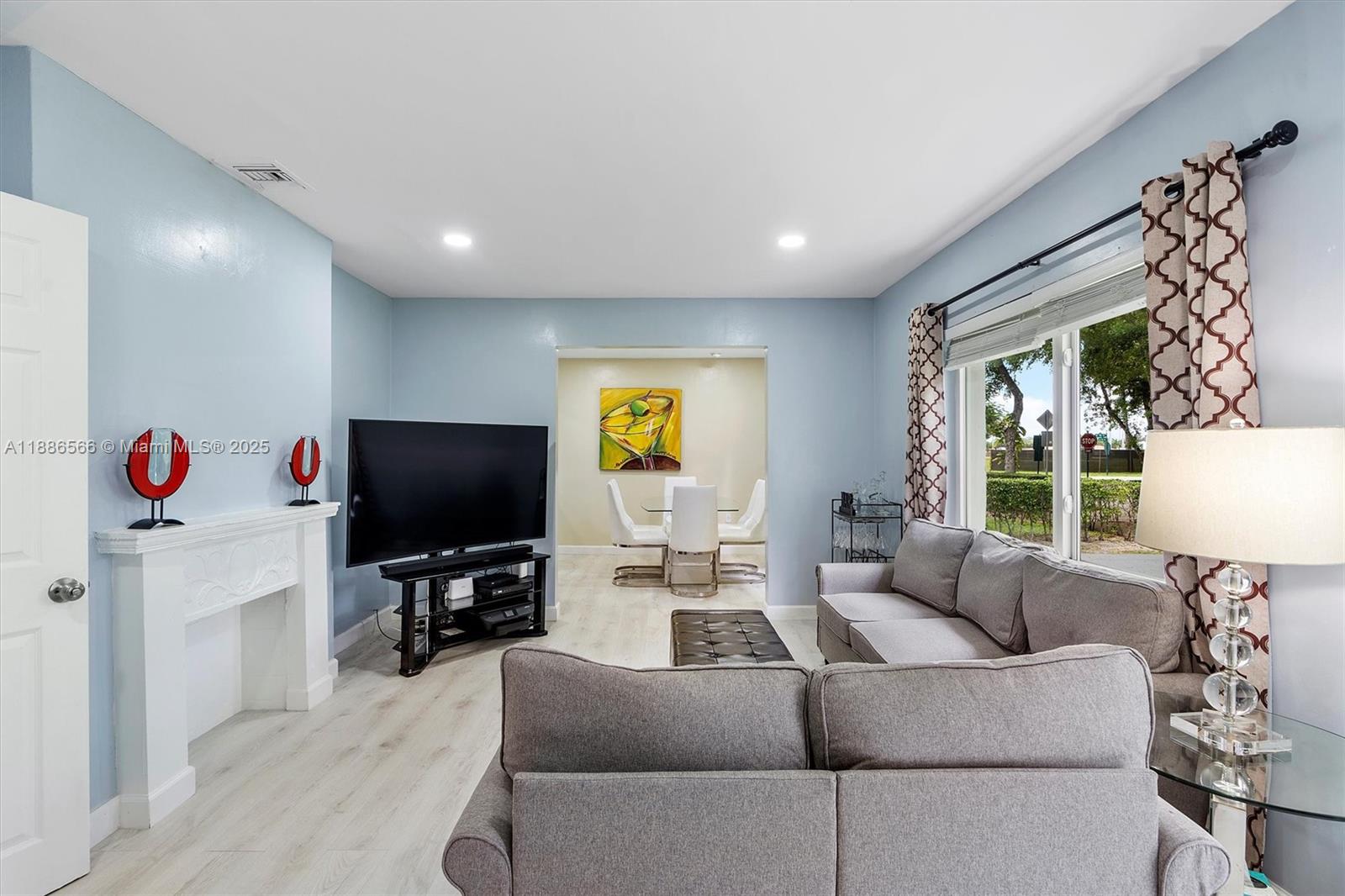 SHORELAND HGTS - Residential