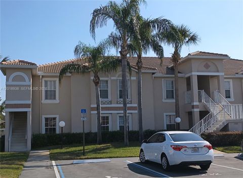 Photo of 13325 Fairway Glen #201, Orlando, FL 32824 (MLS # A12018938)
