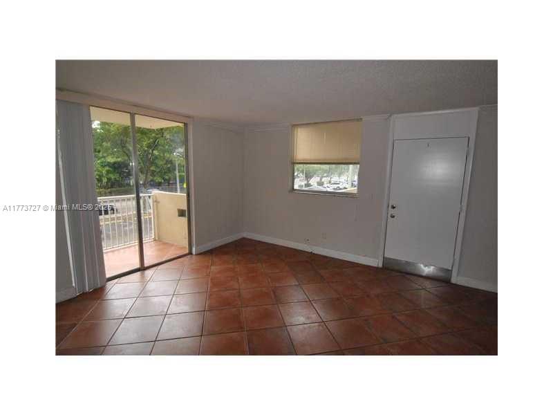 NORTH BAY VILLAS CONDO - Residential