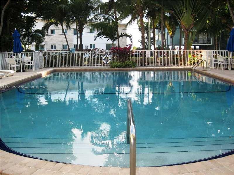 NORTH BAY VILLAS CONDO - Residential