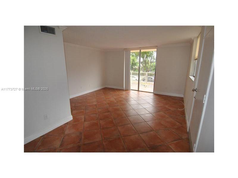 NORTH BAY VILLAS CONDO - Residential