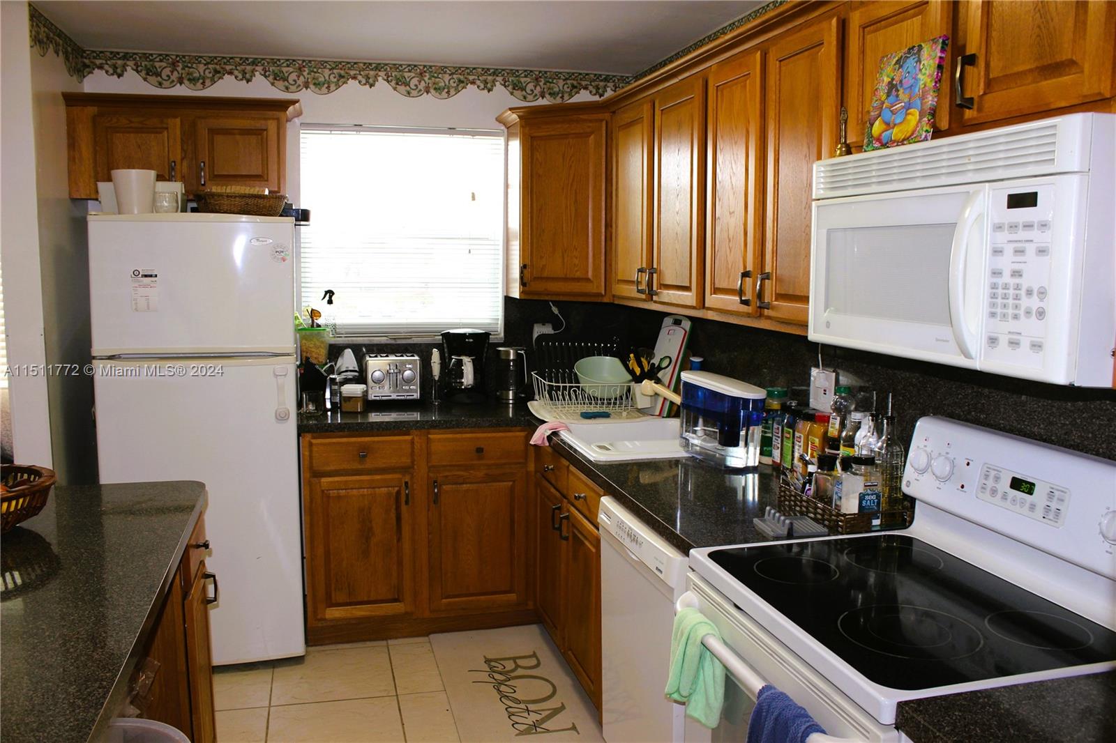 WATERGATE CONDOMINIUM NO - Residential Lease