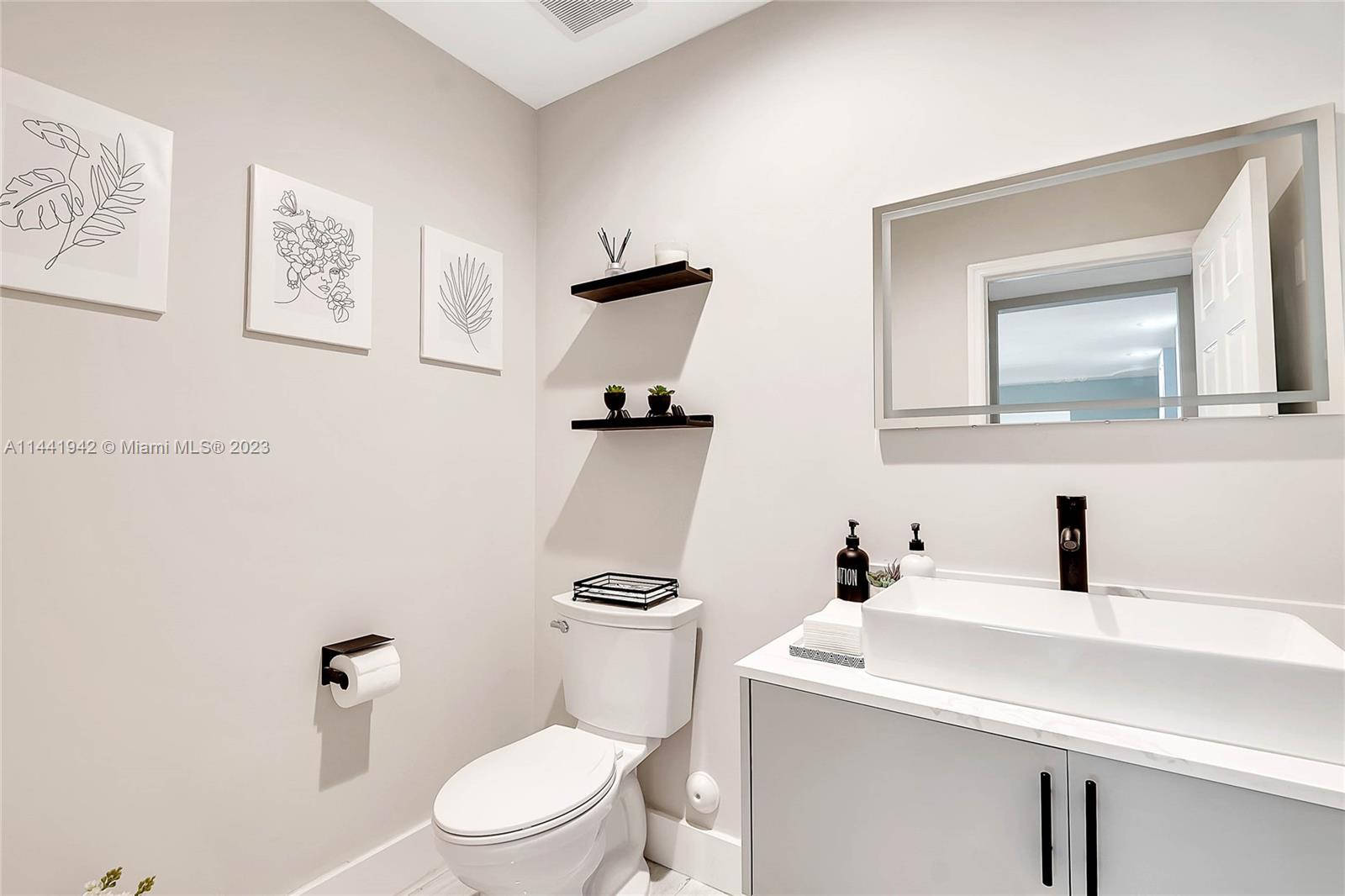 SUBURBAN ESTATES - Residential