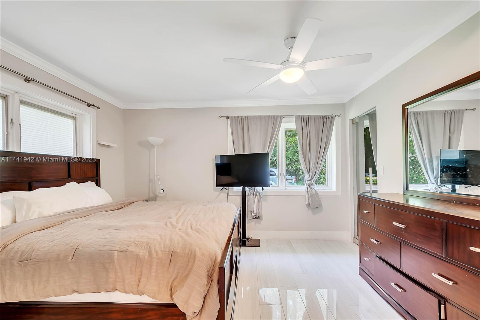 SUBURBAN ESTATES - Residential