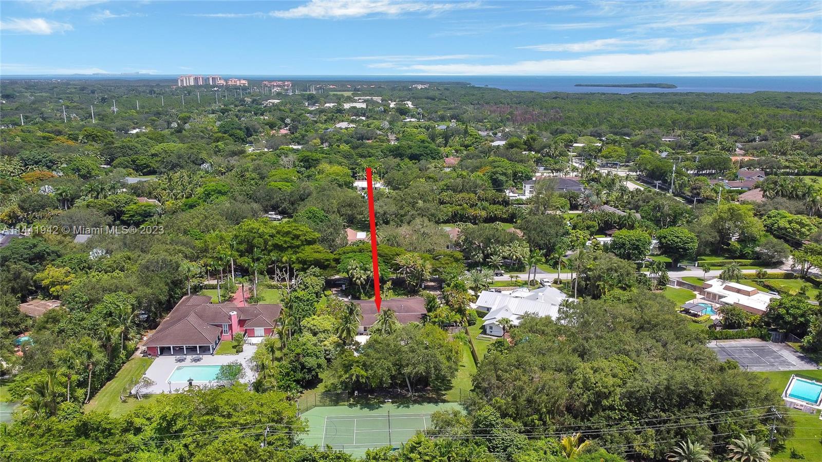 SUBURBAN ESTATES - Residential