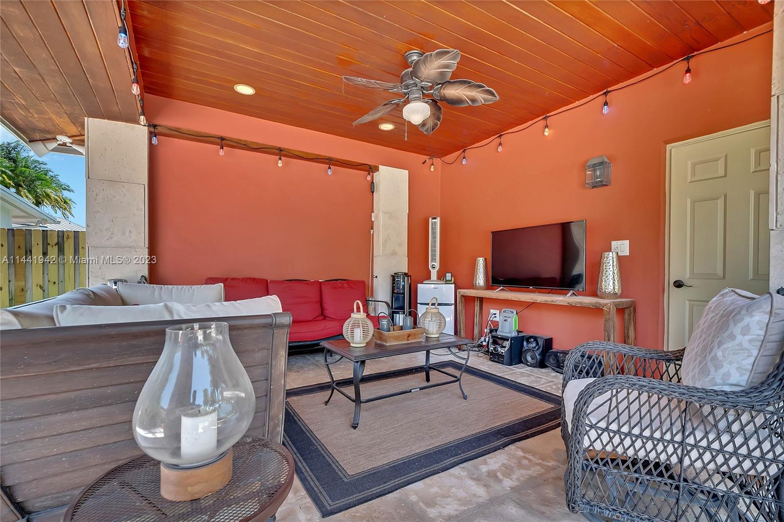 SUBURBAN ESTATES - Residential