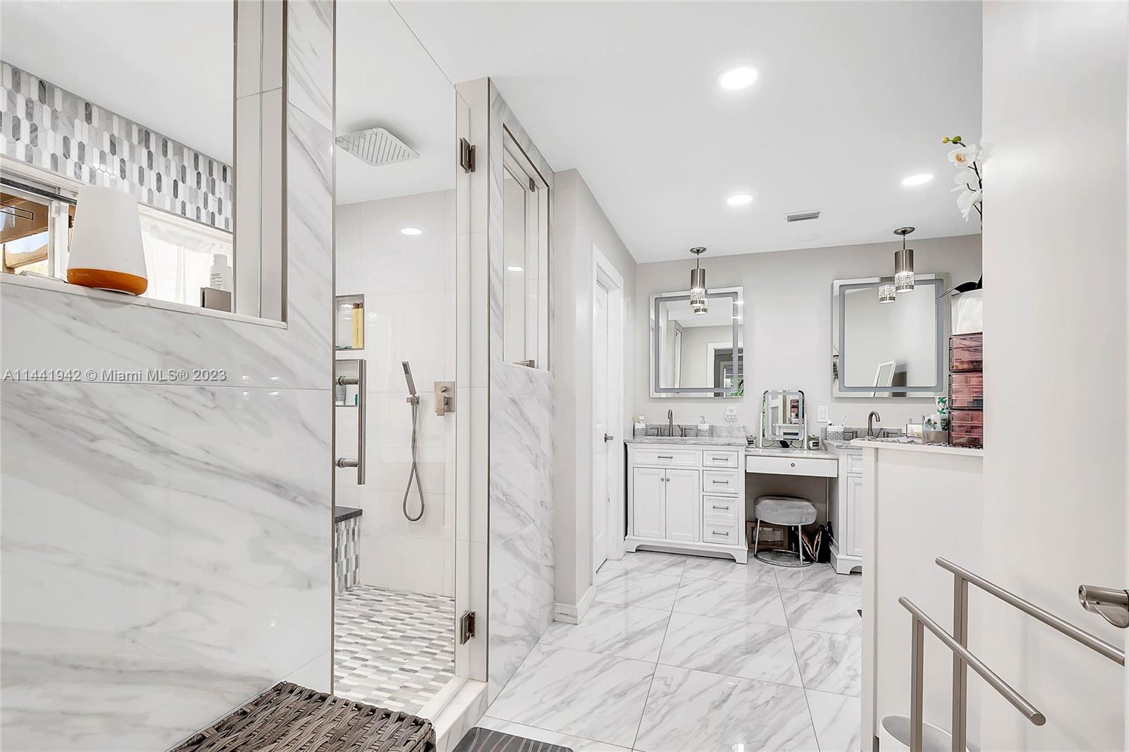 SUBURBAN ESTATES - Residential